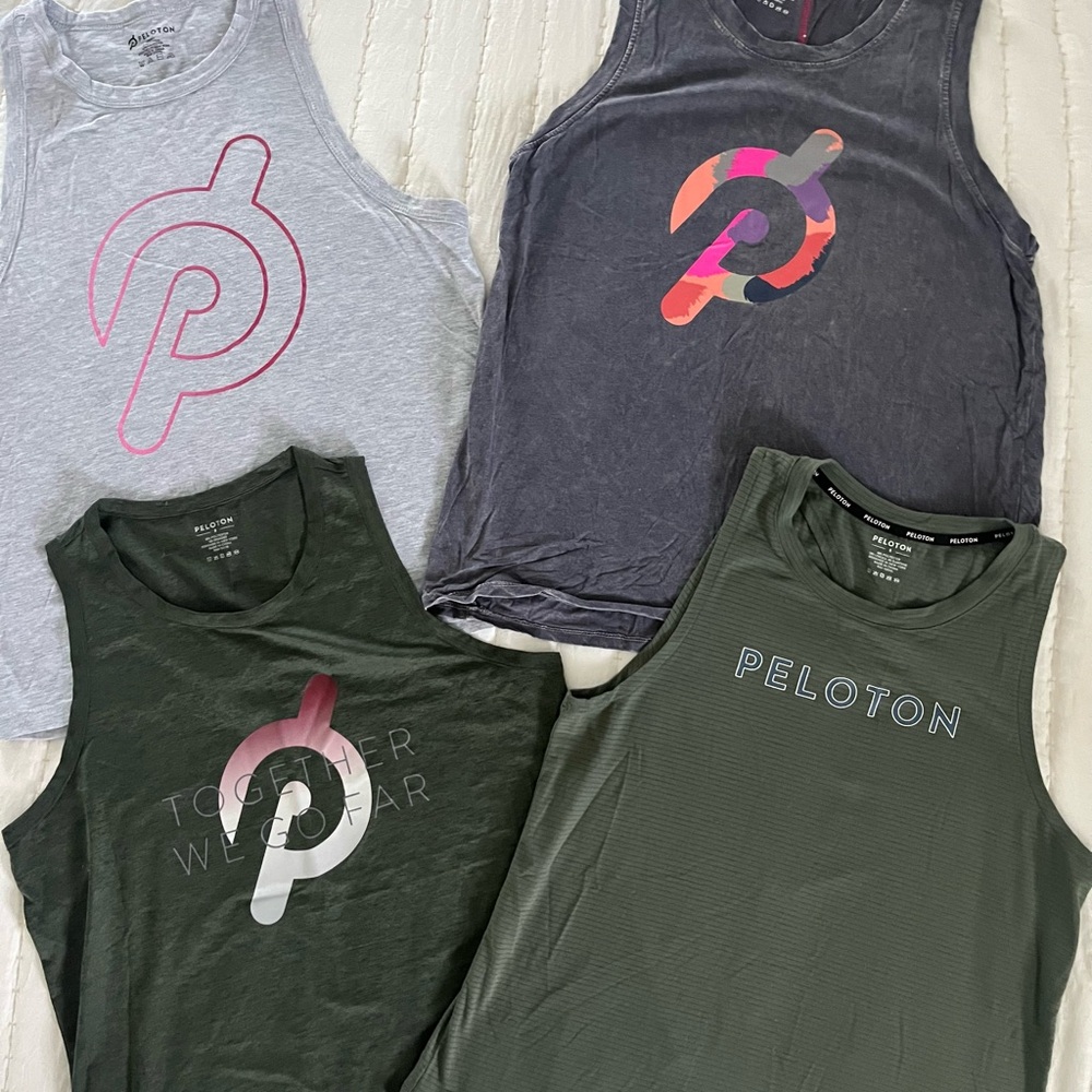 Lot of 4 Peloton Tank Tops, Size Small